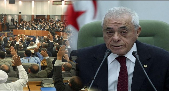 Les députés menacent d’empêcher Bouhadja d’accéder à son bureau