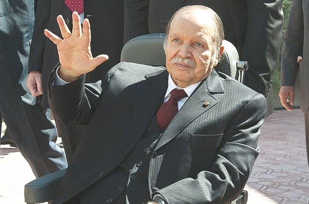 Bouteflika met en avant le bilan réalisé durant les 20 dernières années