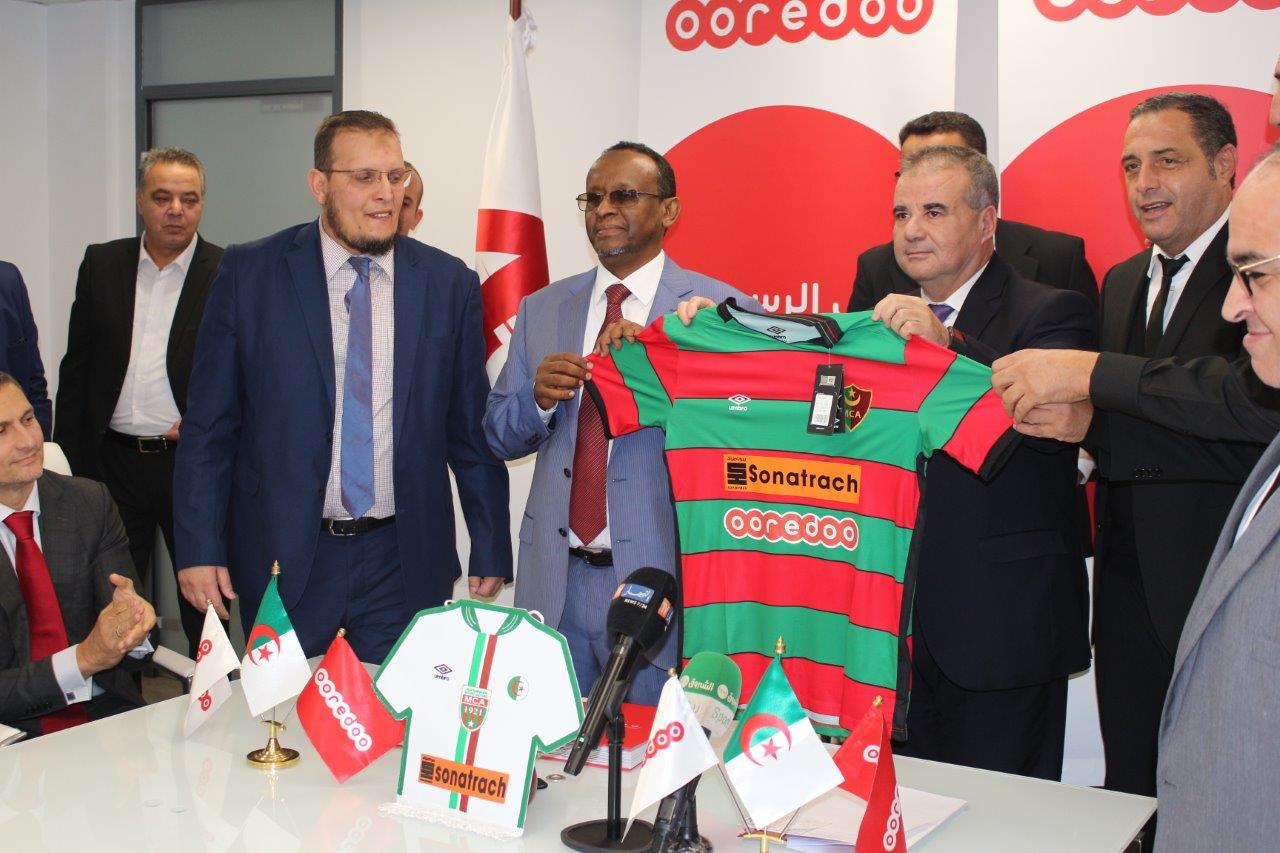 Ooredoo signe un partenariat de sponsoring avec le Mouloudia Club d’Alger