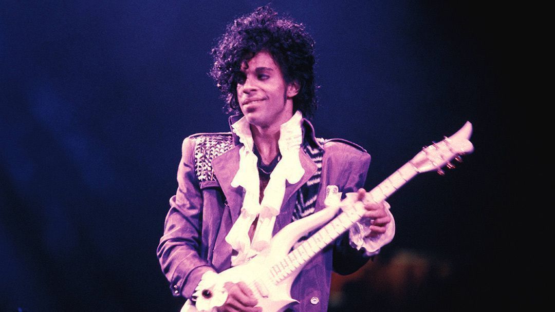 Après les Rolling Stones, Adele, Neil Young, R.E.M., Aerosmith ou Queen : La famille de Prince demande à Trump de ne plus utiliser sa musique