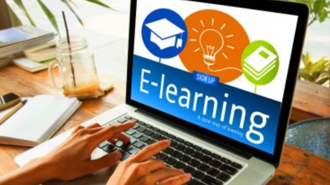 Enquête-Témoignages: E-learning, l’école sur les bancs du Net !