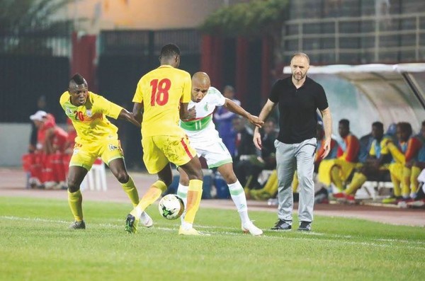 Accréditation des journalistes et photographes pour le match Algérie-Bénin : À quoi joue la FAF ?