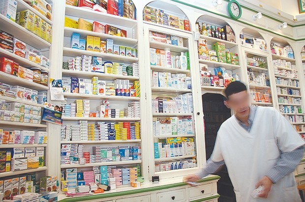 Les infectiologues alertent le ministère de la santé, Antibiotiques : appel à l’interdiction de la vente libre