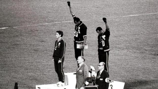 Il y a 50 ans, Tommie Smith et John Carlos levaient le poing à Mexico
