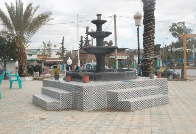 Des artisans de Béni-Amrane  réalisent un jet d’eau à leurs frais au centre-ville