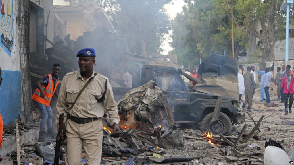 Attaque contre un hôtel au centre de Mogadicio: 41 morts