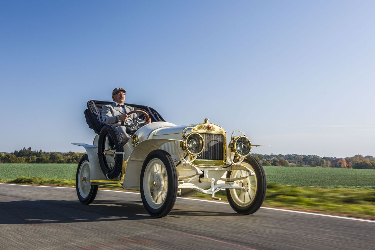 Histoire automobile : Une rare Laurin & Klement BSC rejoint le musée Skoda