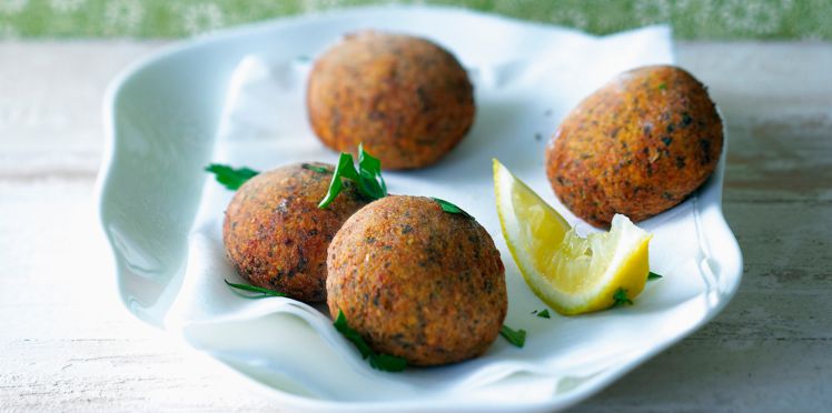 Recette: Boulettes de pois chiches, légumes et sauce à l&rsquo;ail