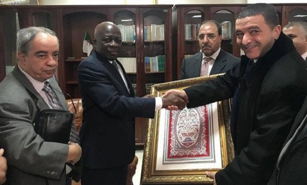 L’Algérie a recouvré son indépendance grâce à la lutte armée et aux sacrifices consentis par son peuple