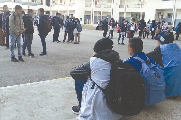 Après presque une année de trêve: L’Éducation de nouveau en otage