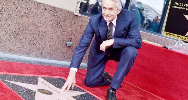 Hollywood : Michael Douglas inaugure en famille son étoile