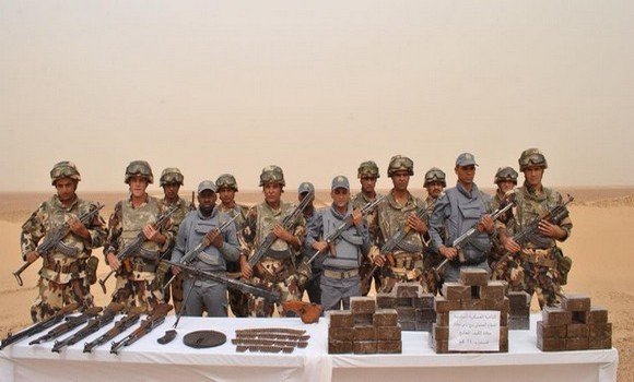Découverte d&rsquo;une cache d’armes et de munitions dans la zone frontalière de B.B.Mokhtar (MDN)