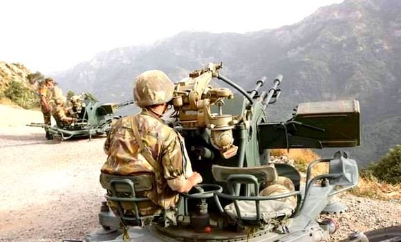 Reddition d&rsquo;un terroriste armé à Adrar !