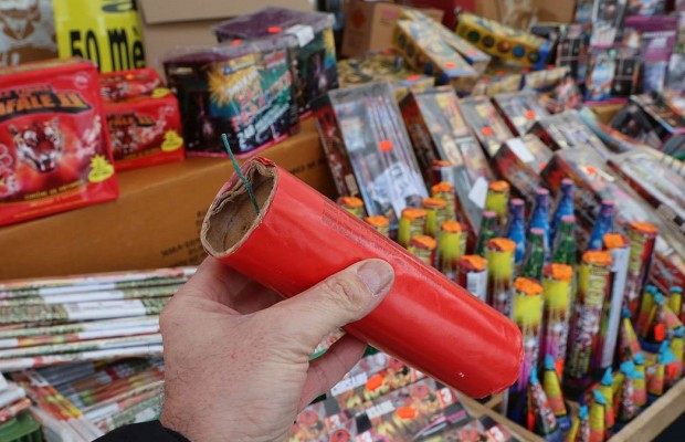 Un réseau ayant fait passer clandestinement 1 million et demi de pétards démantelé