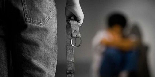 Un père martyrise son fils pour un alphabet non appris !