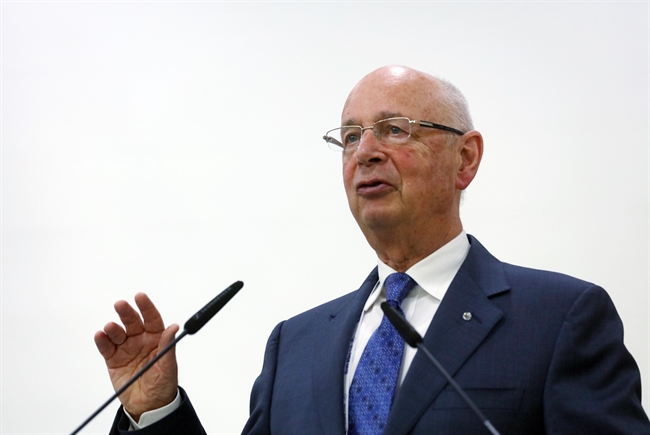 Le fondateur du Forum de Davos salue l&rsquo;expérience algérienne en matière de développement