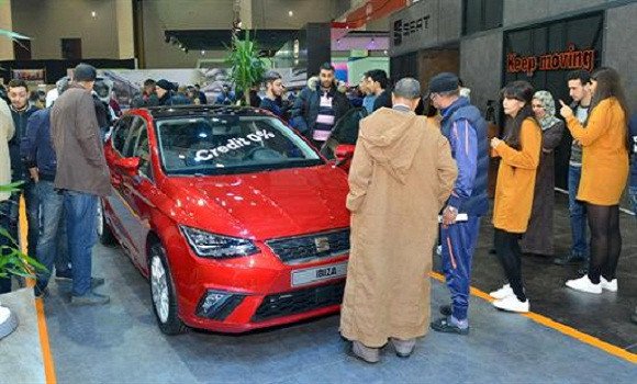 Affluence de visiteurs au Salon de l&rsquo;automobile d&rsquo;Oran