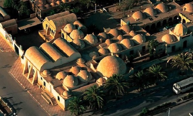 El Oued: large affluence du public aux expositions des produits du legs populaire