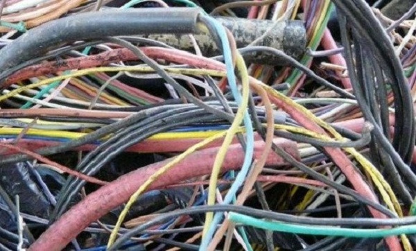 Vol de câbles électriques à Oran : 12 individus arrêtés et 47,09 quintaux de câbles récupérés