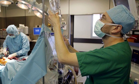 2 frères siamois séparés avec succès à l’Hôpital Hassen Badi à El Harrach