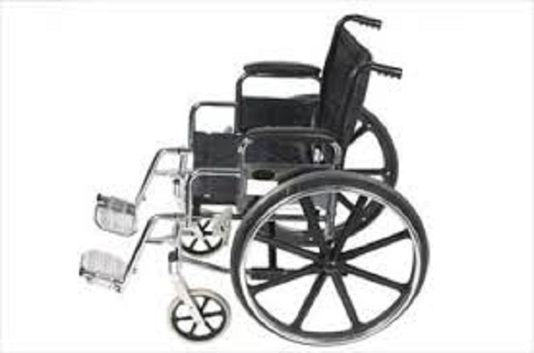 Des chaises roulantes pour des handicapés
