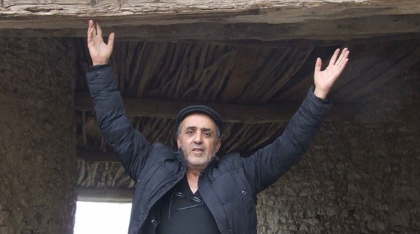 Affaire du producteur Youcef Goucem : Rassemblement de solidarité des professionnels de l’audiovisuel devant le service des grand brûlés à l’hôpital de Douéra