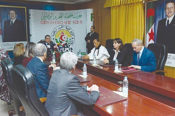 Bouchareb réunit les élus des deux chambres cet après-midi, à 15h: Le FLN appellera Bouteflika à briguer un 5e mandat