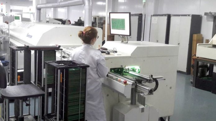 Industrie électronique / Bomare Company, du «tout-import» au défi industriel