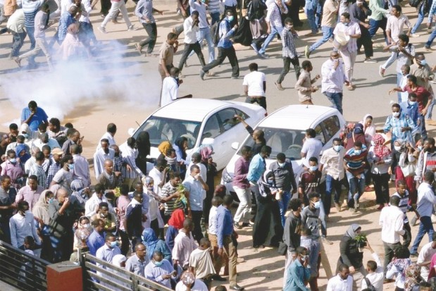 Les soudanais accentuent la pression sur Omar Al-Bachir: La marche de Khartoum sévèrement réprimée