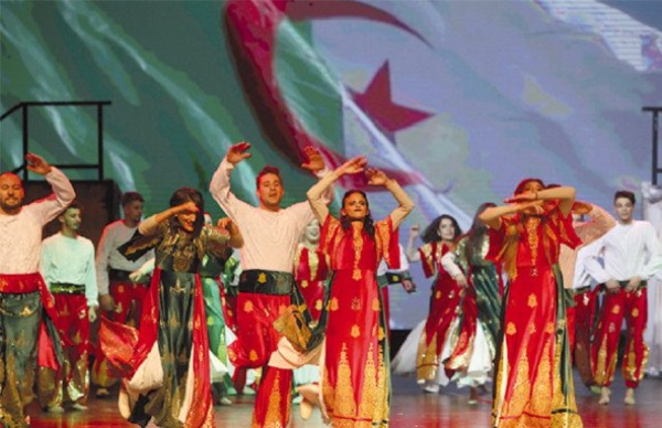 L’opérette « Novembre Sidjil El Khouloud » conquit le public tlemcenien