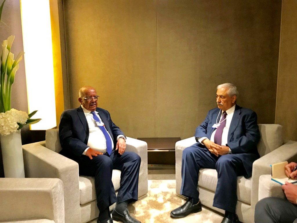 Davos-klosters: Messahel s’entretient avec son homologue saoudien Ibrahim Al-Assaf