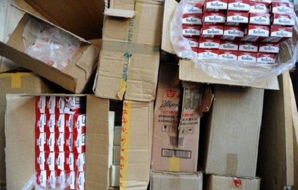 Arrestation de contrebandiers en possession de 46.000 paquets de cigarettes