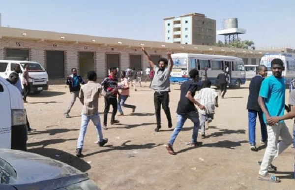 Soudan : Tirs de gaz lacrymogène sur les manifestants
