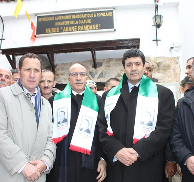 Tizi Ouzou – Visite du ministre des Moudjahidines avant-hier dans la wilaya: Tayeb Zitouni chez Krim et Abane