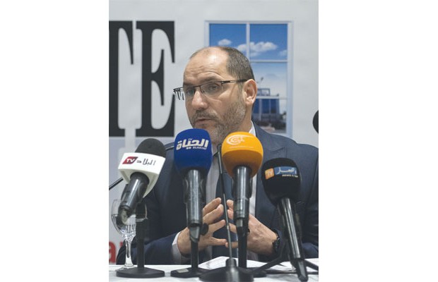 Makri affirme que personne ne peut dire si Bouteflika sera candidat ou pas :  “Un 5e mandat aggraverait