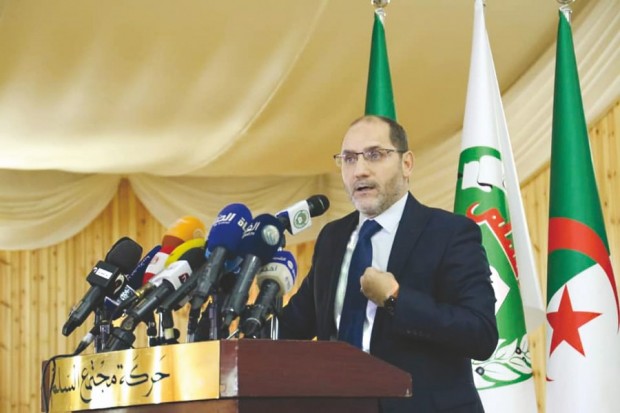 Présidentielle : voie dégagée pour Makri !