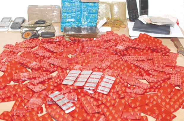 Alger: arrestation de 29 suspects et saisie de près de 850 comprimés de psychotropes