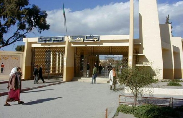 Sidi-Bel-Abbès: Les étudiants ferment la Faculté des sciences humaines et sociales