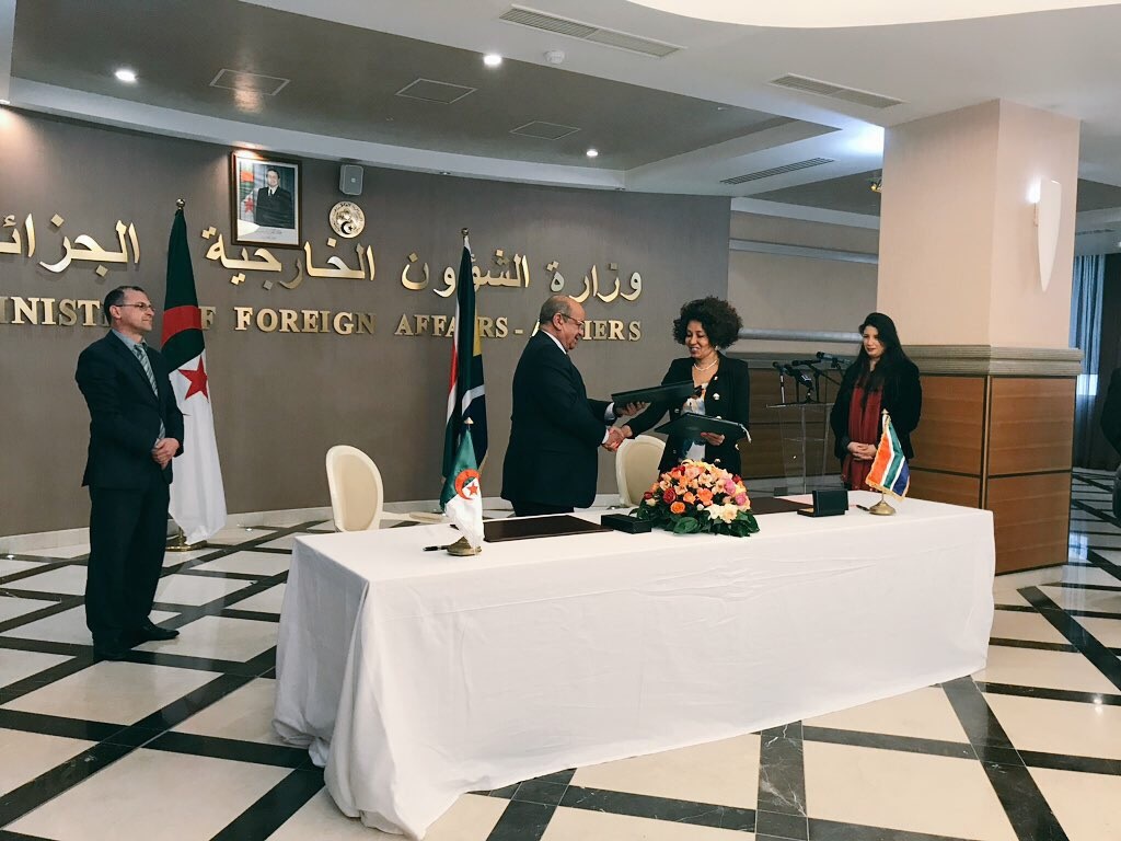 Algérie-Afrique du Sud: signature d’une feuille de route pour renforcer la coopération économique et commerciale