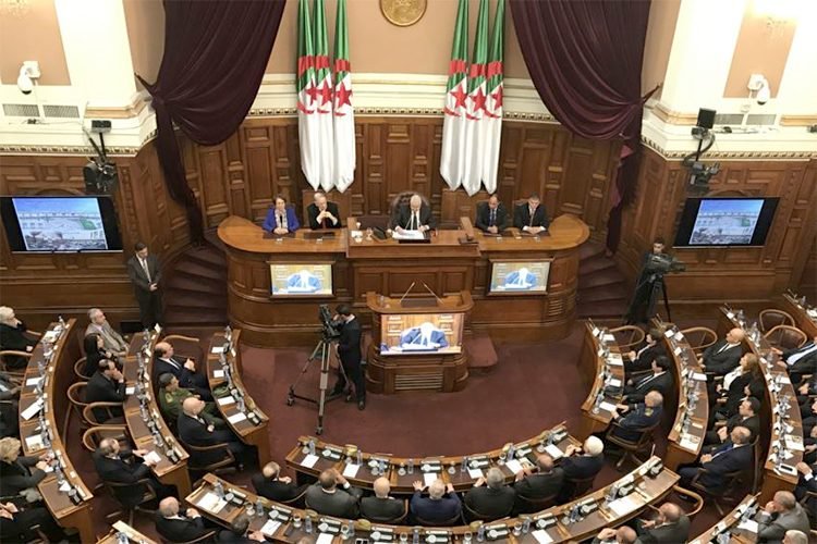 Installation des nouveaux sénateurs : Spéculations autour d’un report