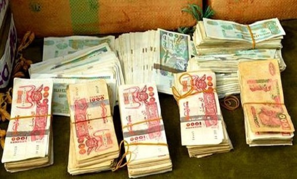 Tissemsilt: démantèlement d’un réseau national de faussaires de billets de banque