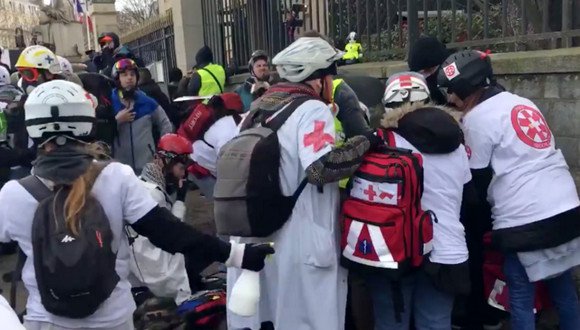 France (gilets jaunes) : un manifestant a eu la main arrachée !