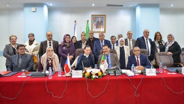 APN: installation du groupe parlementaire d&rsquo;amitié « Algérie-République Tchèque »