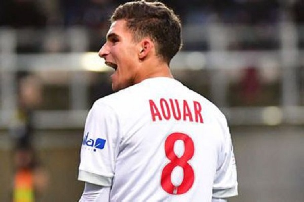 Le Franco-Algérien n’a pas rendu public son choix de sélection même s’il aurait tranché : «Bleu» ou «Vert», Aouar  prends repères !