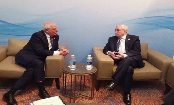 Bensalah s’entretient à Charm El-Cheikh avec le ministre espagnol des Affaires étrangères