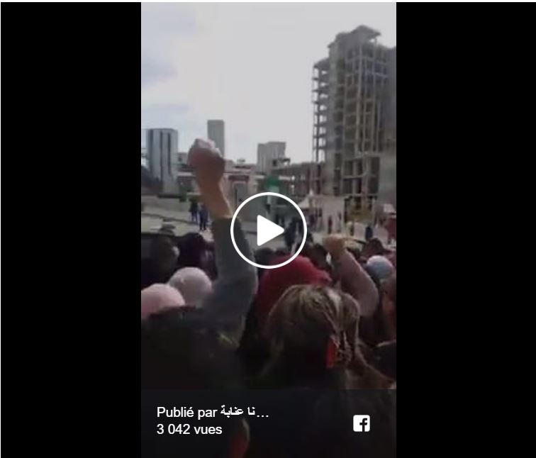 Alors que Tayeb Louh s’y trouve aujourd’hui pour une visite de travail : Des avocats manifestent contre le 5e mandat à Annaba (vidéo)