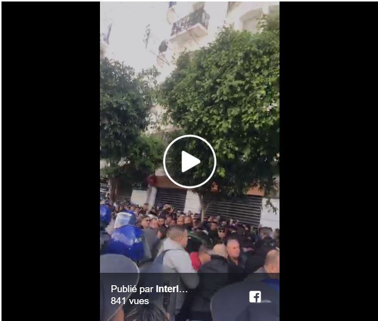 Vidéo: manifestations à Alger-centre contre le cinquième mandat