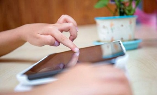 Vers un raccordement généralisé des établissements au réseau internet via le satellite algérien