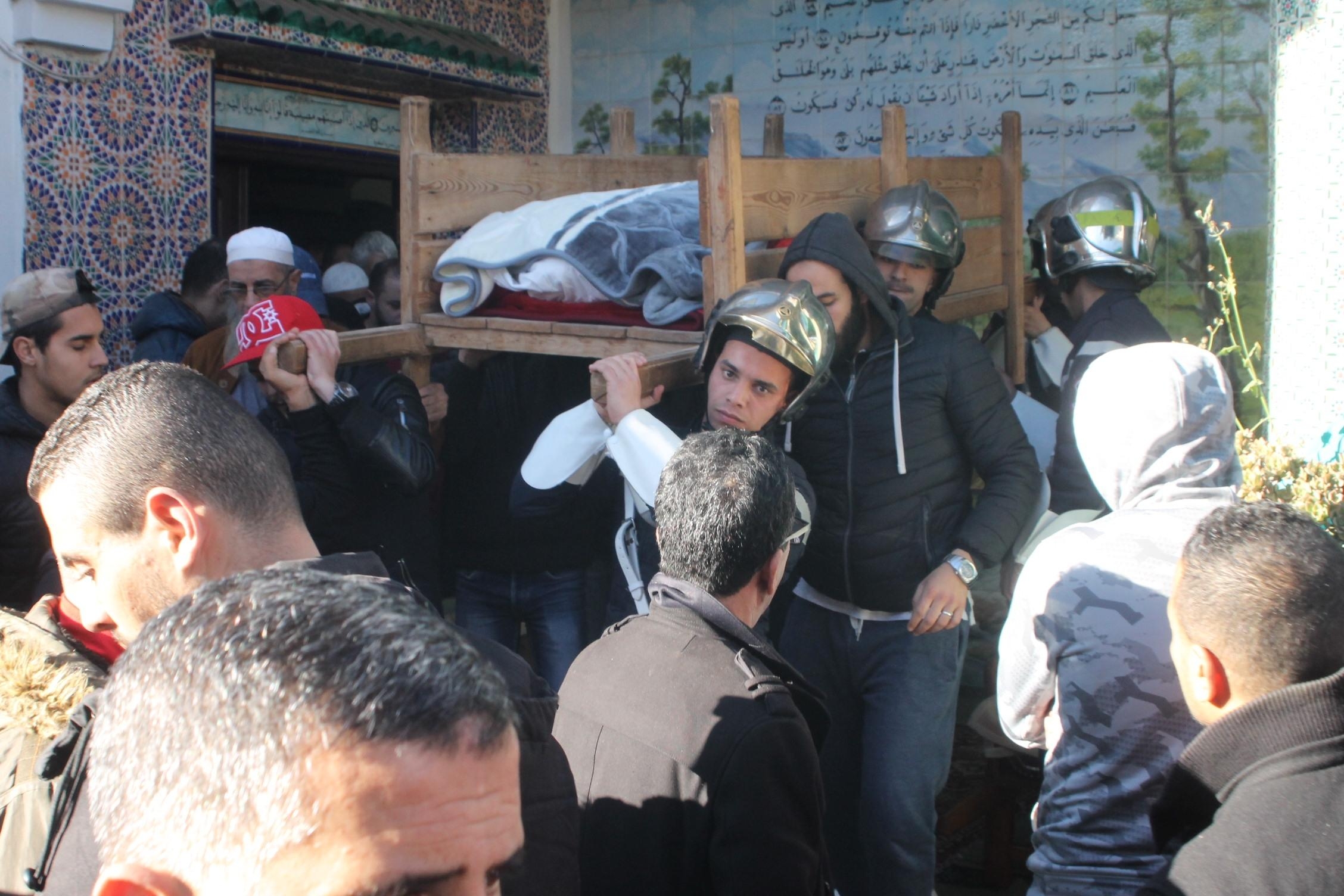 En présence d&rsquo;une foule nombreuse: Notre collègue Karim Benhalima inhumé hier