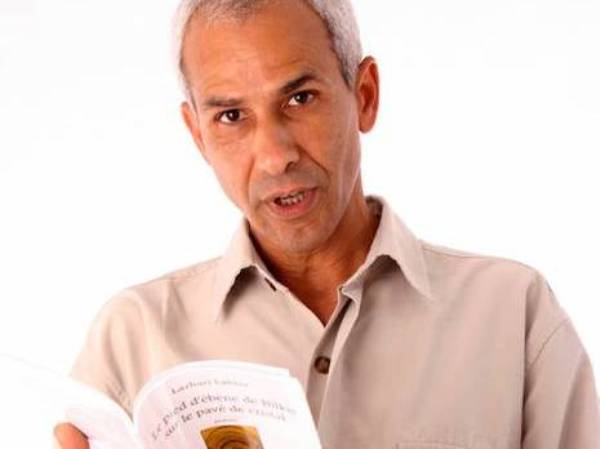 Espace d&rsquo;art contemporain d&rsquo;El Achour: Lazhari Labter signe ses ouvrages